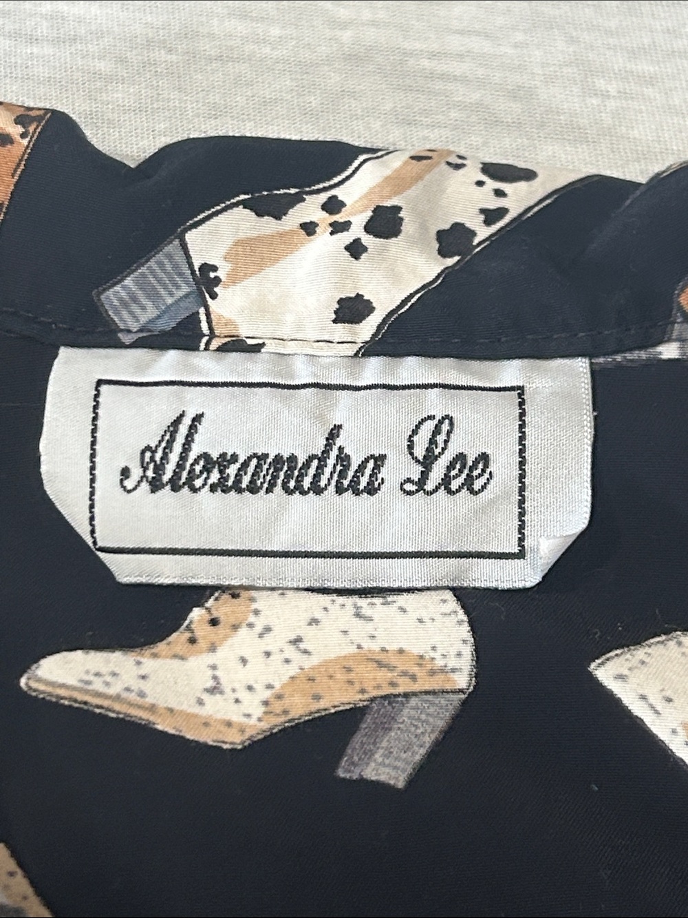 Alexandra Lee Vintage black Button-Up Blouse with Shoe and bag Print Sz S - Picture 3 of 6
